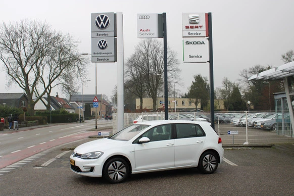 Volkswagen e-Golf - Afbeelding 26 van 30