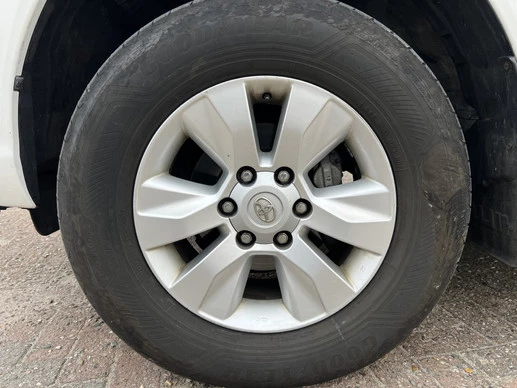 Toyota Hilux - Afbeelding 18 van 30