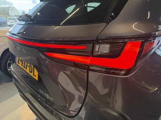 Lexus NX - Afbeelding 17 van 30