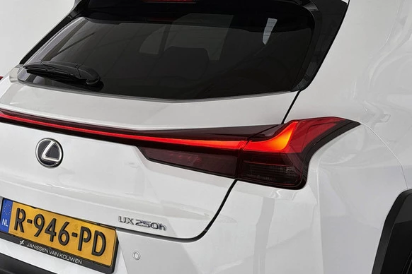 Lexus UX - Afbeelding 22 van 30