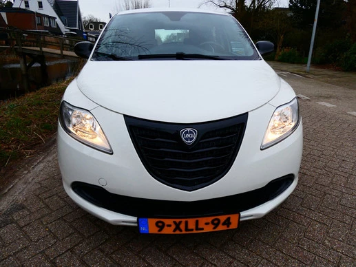 Lancia Ypsilon - Afbeelding 6 van 25