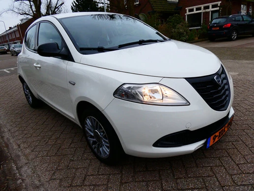 Lancia Ypsilon - Afbeelding 9 van 25