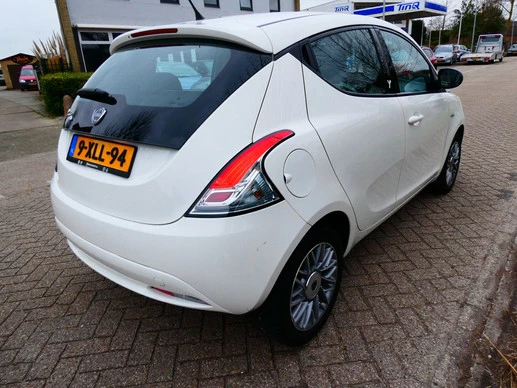 Lancia Ypsilon - Afbeelding 11 van 25