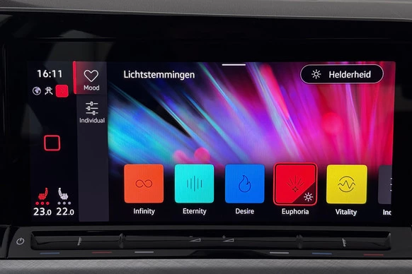 Volkswagen Golf - Afbeelding 24 van 30