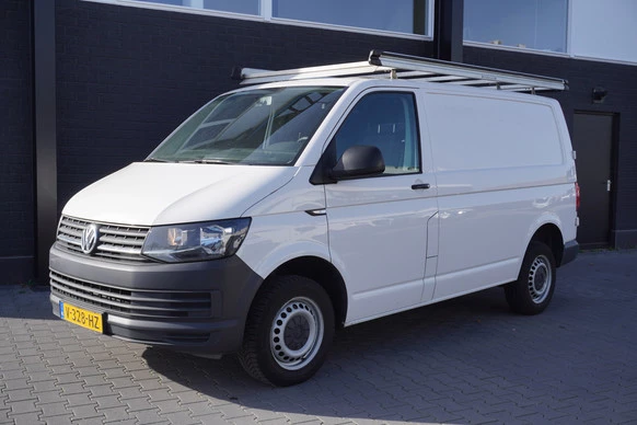 Volkswagen Transporter - Afbeelding 1 van 16