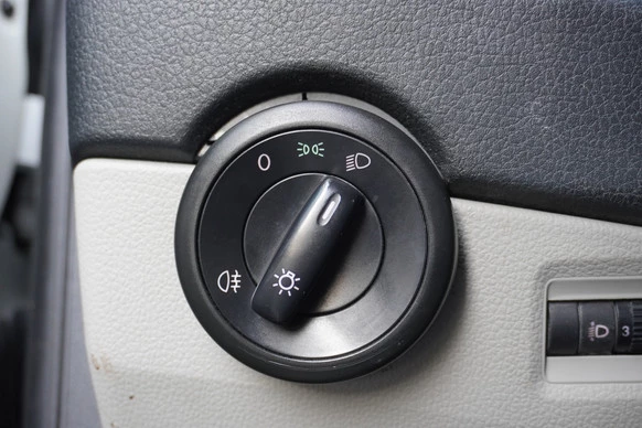 Volkswagen Transporter - Afbeelding 13 van 16