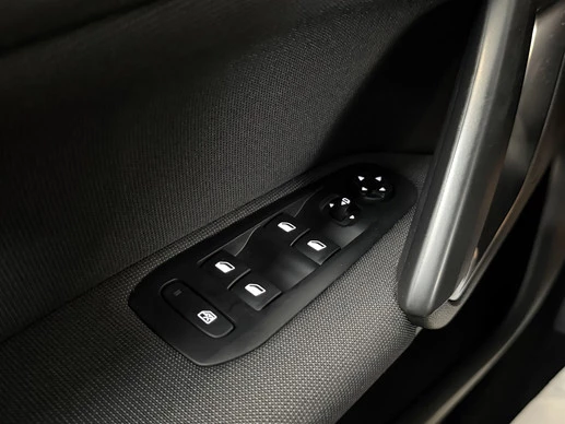 Peugeot 308 - Afbeelding 28 van 30