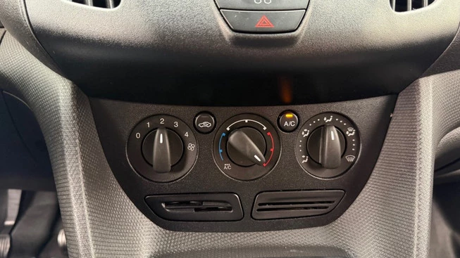 Ford Transit Connect - Afbeelding 20 van 25