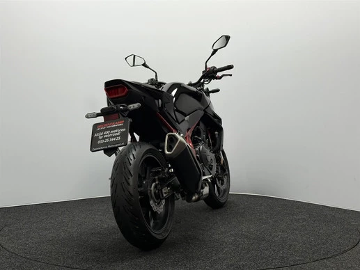 Honda CB 750 - Afbeelding 14 van 17