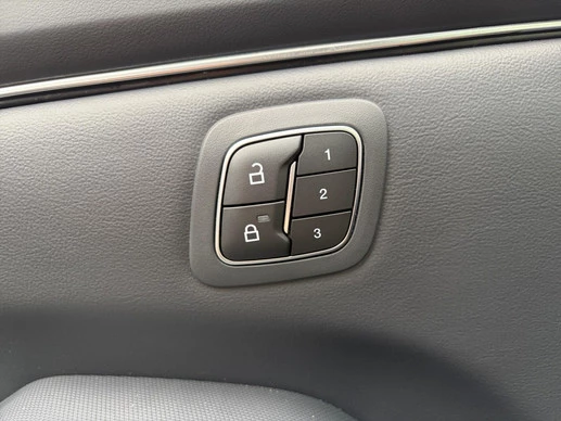 Ford Mustang Mach-E - Afbeelding 26 van 30