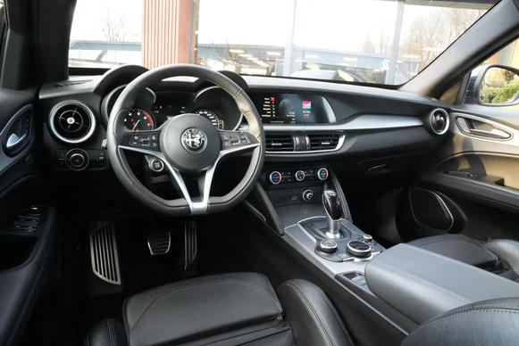Alfa Romeo Stelvio - Afbeelding 9 van 30