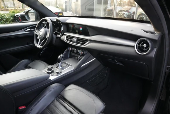 Alfa Romeo Stelvio - Afbeelding 19 van 30