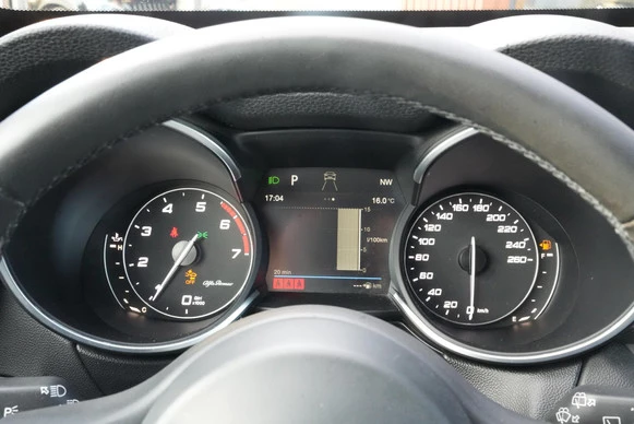 Alfa Romeo Stelvio - Afbeelding 21 van 30