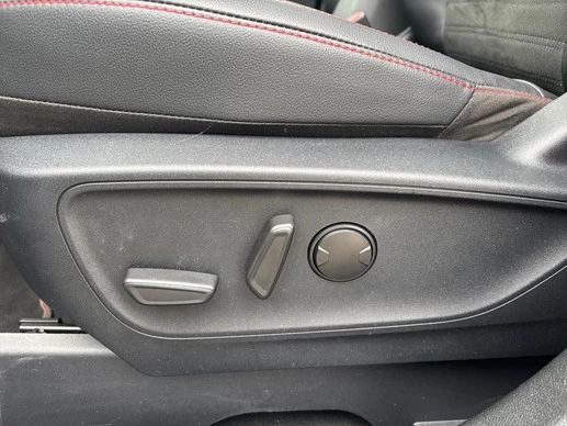 Ford Kuga - Afbeelding 14 van 30