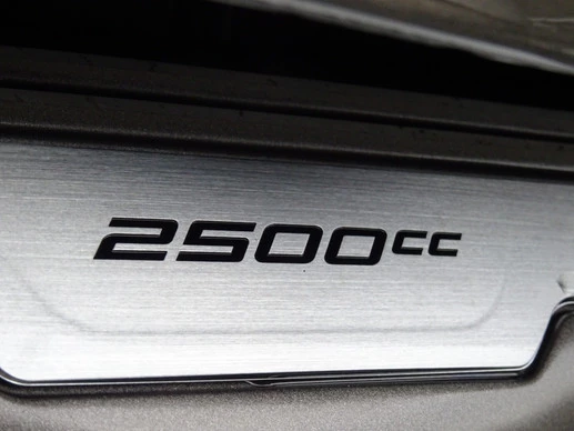 Triumph Rocket 3 - Afbeelding 8 van 16