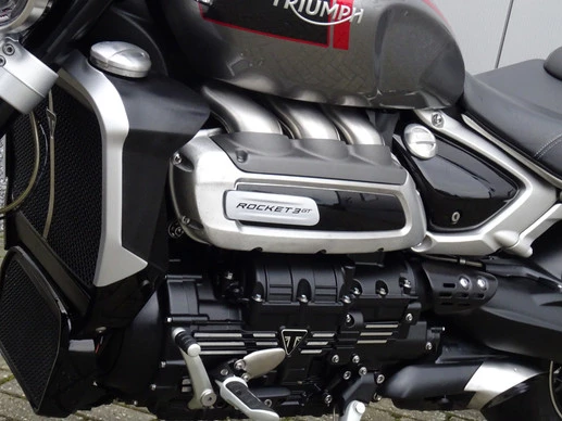 Triumph Rocket 3 - Afbeelding 15 van 16