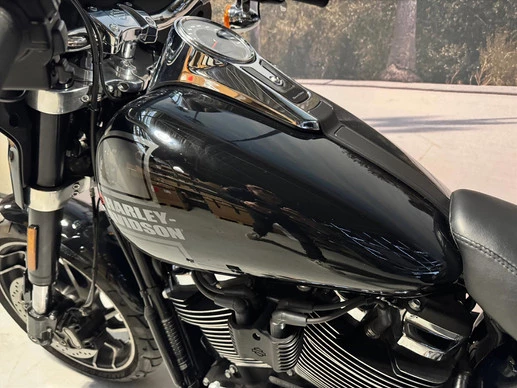 Harley-Davidson Sport Glide - Afbeelding 8 van 12