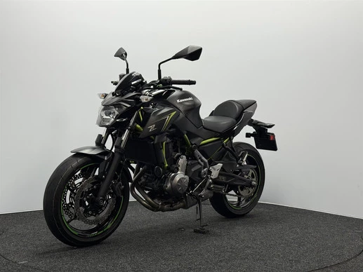Kawasaki Z650 - Afbeelding 7 van 17