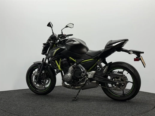 Kawasaki Z650 - Afbeelding 10 van 17