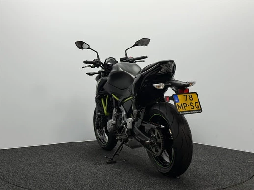 Kawasaki Z650 - Afbeelding 12 van 17