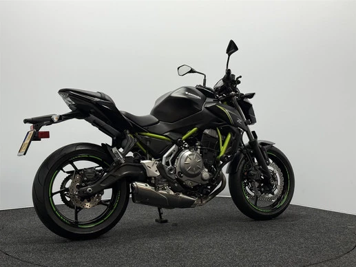 Kawasaki Z650 - Afbeelding 16 van 17