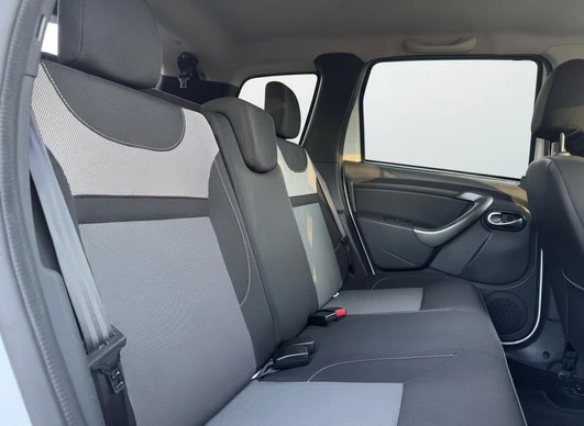 Dacia Duster - Afbeelding 2 van 28