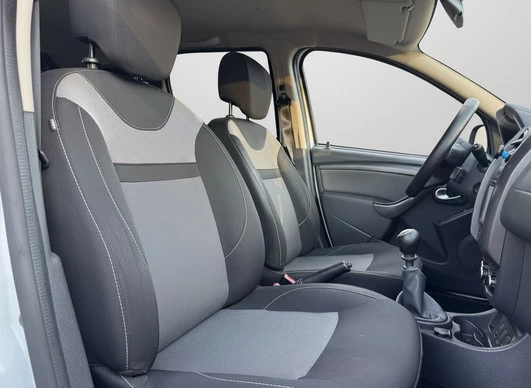 Dacia Duster - Afbeelding 3 van 28