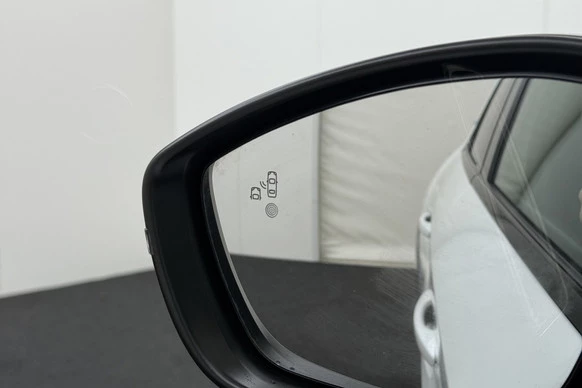 Peugeot e-208 - Afbeelding 18 van 30