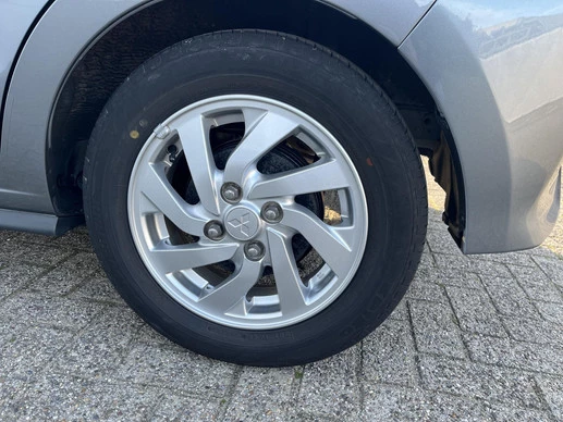 Mitsubishi Space Star - Afbeelding 27 van 30