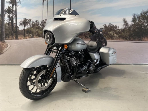 Harley-Davidson Street Glide - Afbeelding 9 van 14