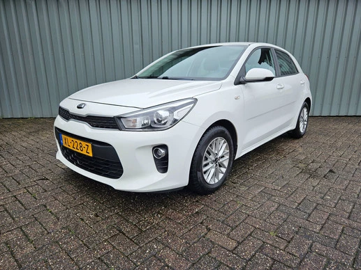 Kia Rio - Afbeelding 1 van 23