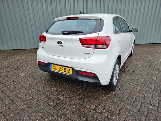 Kia Rio - Afbeelding 7 van 23