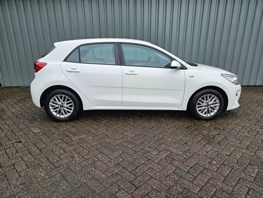 Kia Rio - Afbeelding 20 van 23