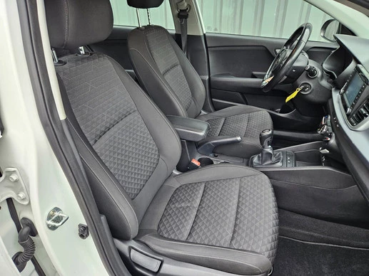 Kia Rio - Afbeelding 22 van 23