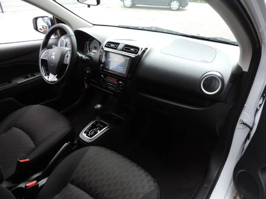 Mitsubishi Space Star - Afbeelding 14 van 30