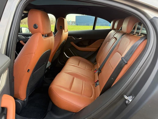 Jaguar I-PACE - Afbeelding 10 van 24