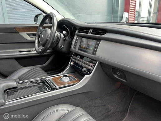 Jaguar XF - Afbeelding 12 van 22