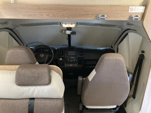 Dethleffs Trend A 6977 Alkoof | 6 Persoons | 150 PK | 2019 | Luxe en Bomvol - Afbeelding 9 van 30