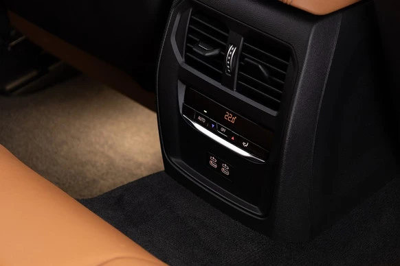 BMW i4 - Afbeelding 23 van 30