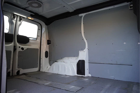 Peugeot Expert - Afbeelding 9 van 11