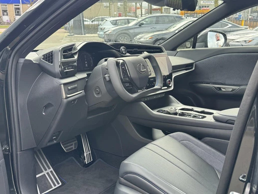 Lexus RZ - Afbeelding 13 van 30