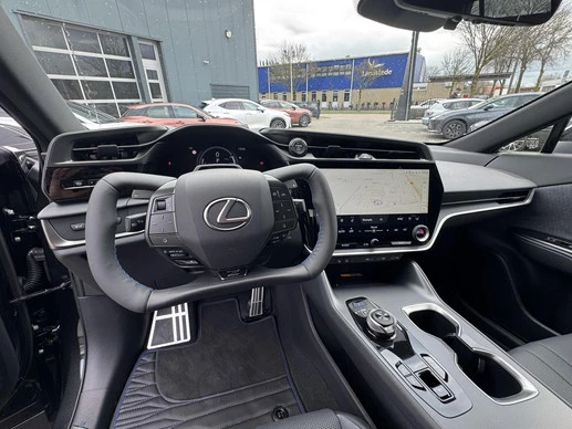 Lexus RZ - Afbeelding 20 van 30