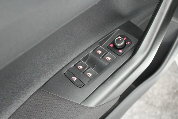 Volkswagen Polo - Afbeelding 13 van 30