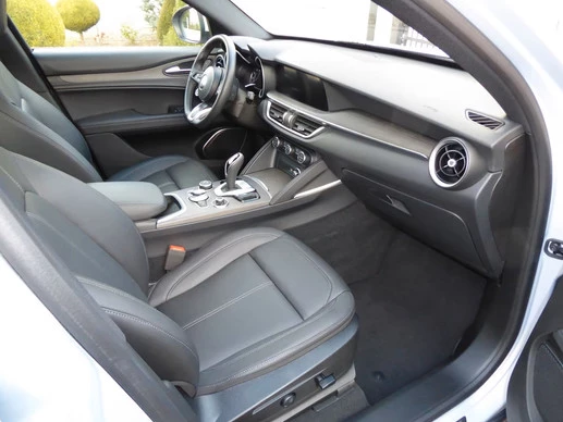 Alfa Romeo Stelvio - Afbeelding 13 van 24