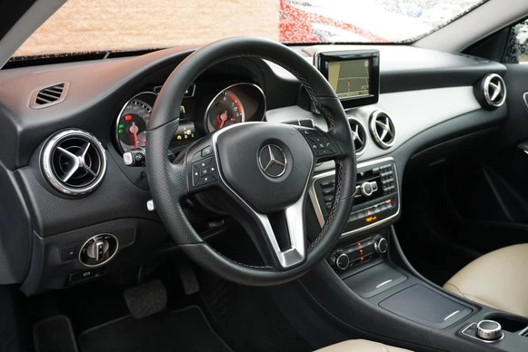 Mercedes-Benz GLA - Afbeelding 14 van 30
