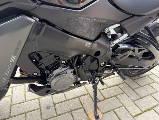 Suzuki GSX - Afbeelding 12 van 19