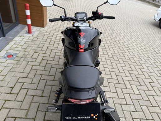 Suzuki GSX - Afbeelding 15 van 19