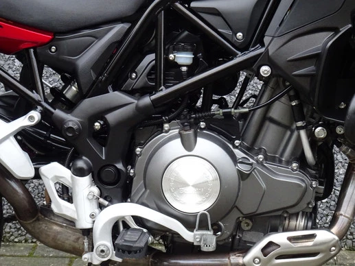 Benelli TRK - Afbeelding 4 van 17