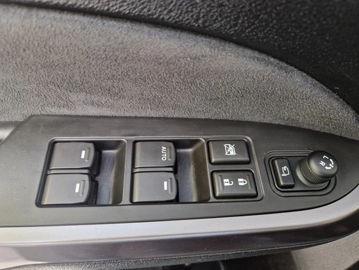 Suzuki Vitara - Afbeelding 10 van 30