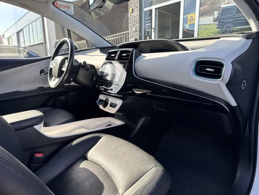 Toyota Prius - Afbeelding 18 van 30